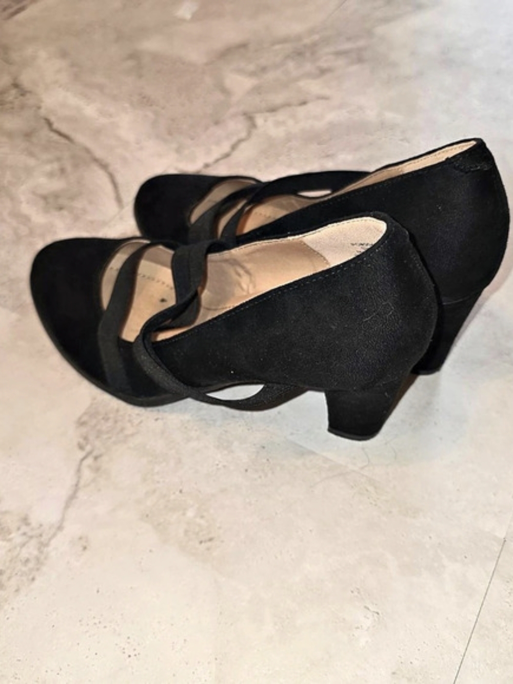 Journee Collection Black Strappy Block Heel Pumps - Picture 3 of 6